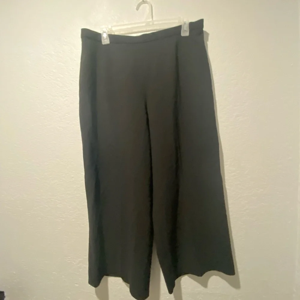St john Womens dresspants  Sz 12 Wide Leg